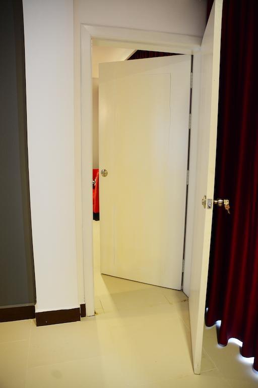 Moon Julie Hotel シアヌークビル エクステリア 写真